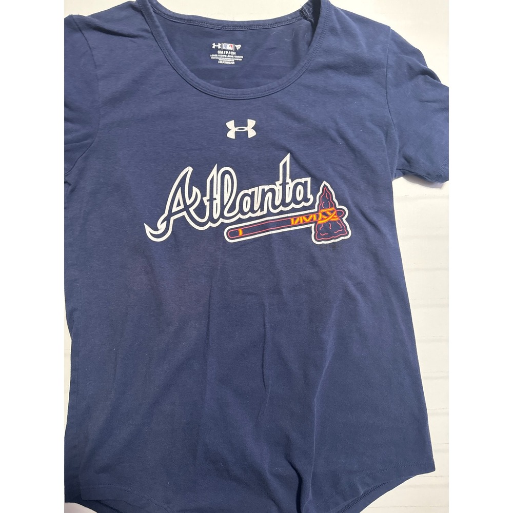 Atlanta Braves under armour, navy scoop neck, short sleeve top.